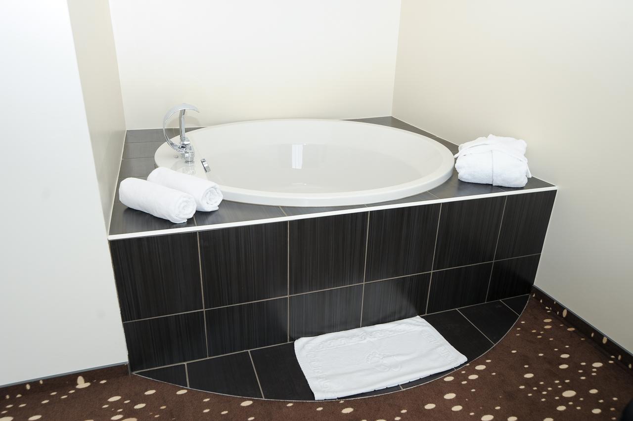 City Hotel Krsko Room photo