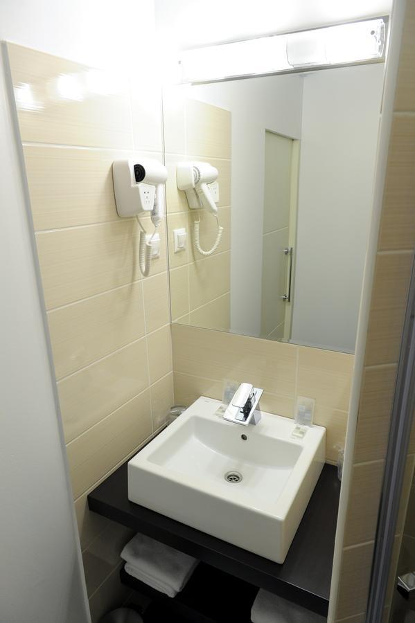 City Hotel Krsko Room photo