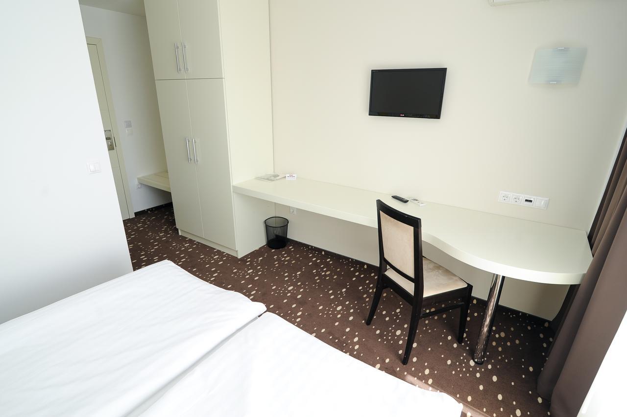 City Hotel Krsko Exterior photo
